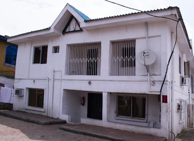 Day By Day Hotel Lagos Dış mekan fotoğraf
