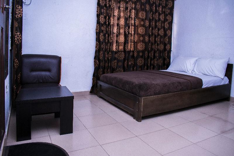 Day By Day Hotel Lagos Dış mekan fotoğraf