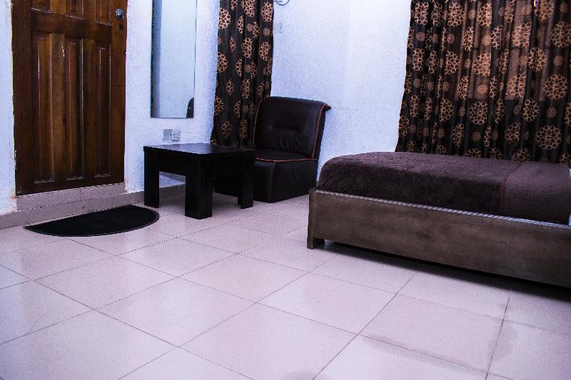 Day By Day Hotel Lagos Dış mekan fotoğraf